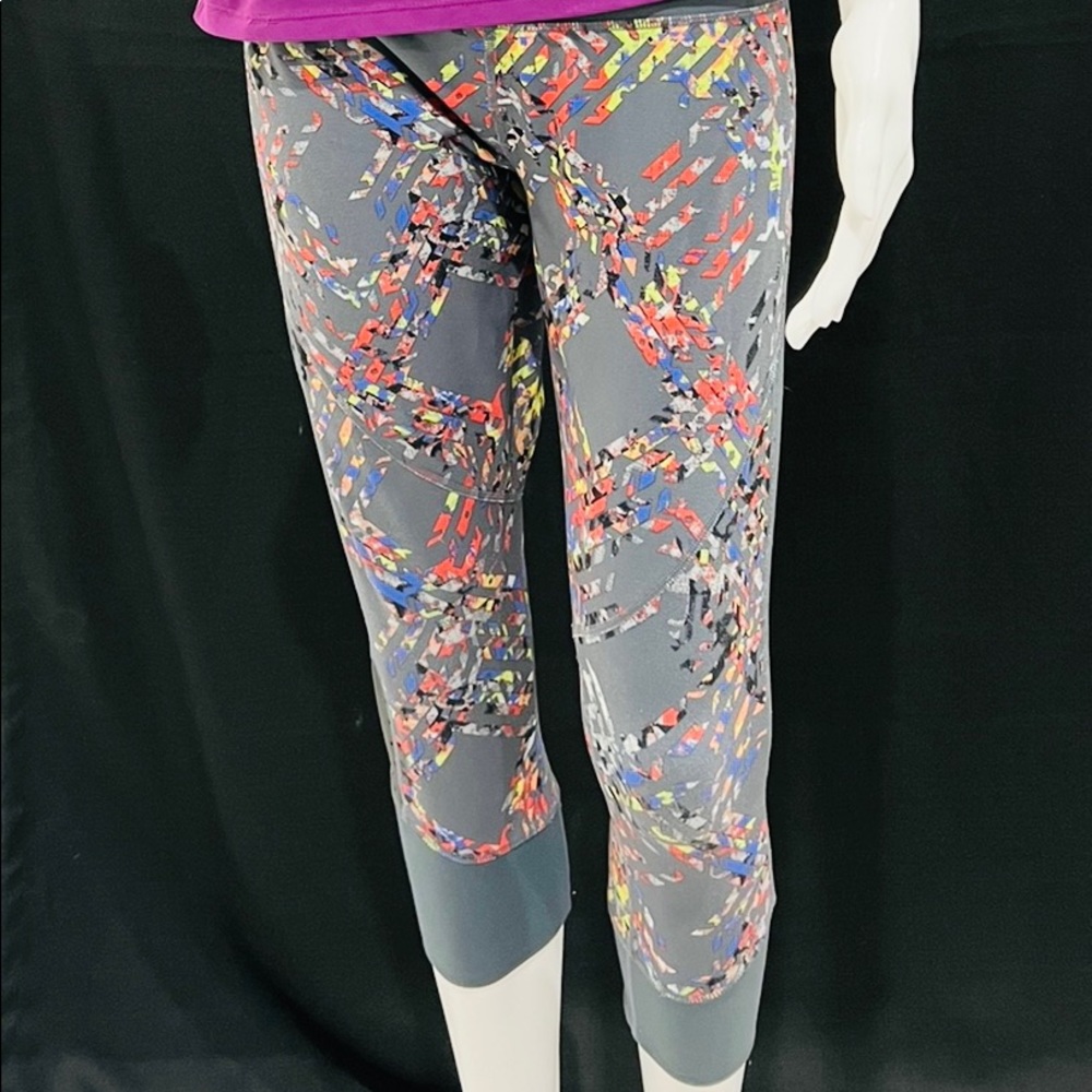 Zella L/G High waisted printed Leggings.